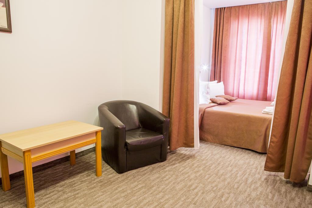 Motel Darina Ungheni  Esterno foto