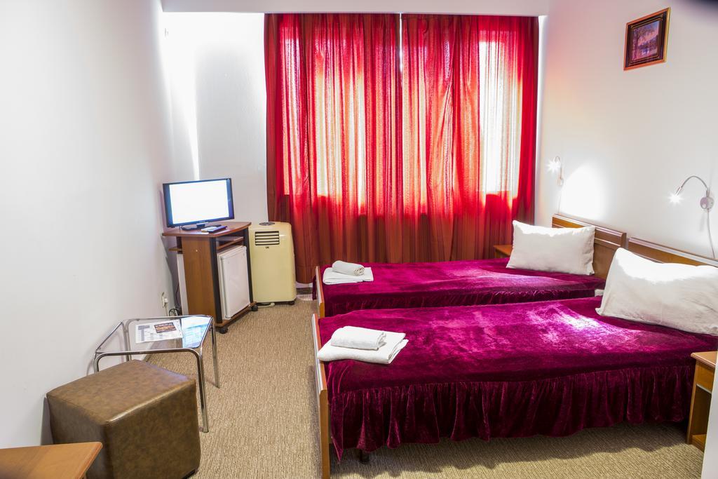 Motel Darina Ungheni  Esterno foto